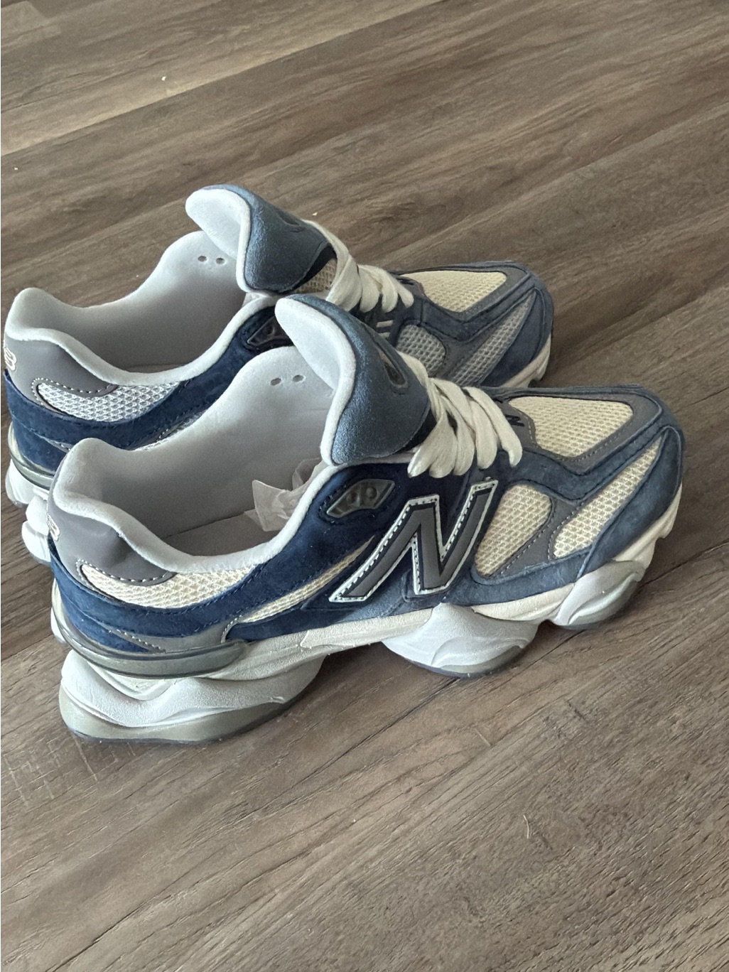 New Balance 9060
